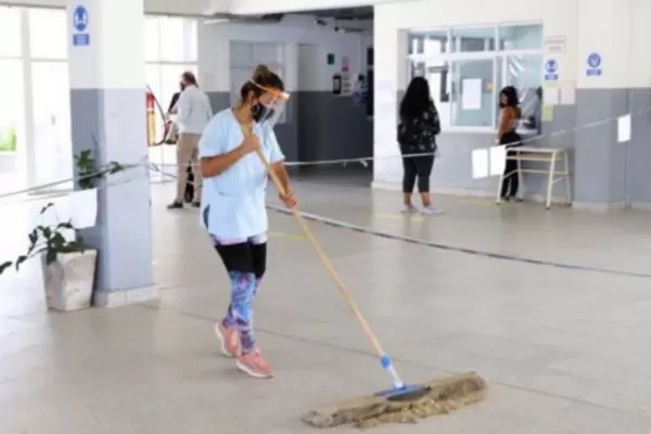 Más de 420.000 docentes, no docentes y auxiliares fueron vacunados en todo el país