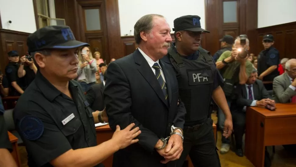 EX SECRETARIO DE SEGURIDAD. Eduardo di Lella, tras el juicio oral por encubrimiento. Foto de Archivo / LA GACETA