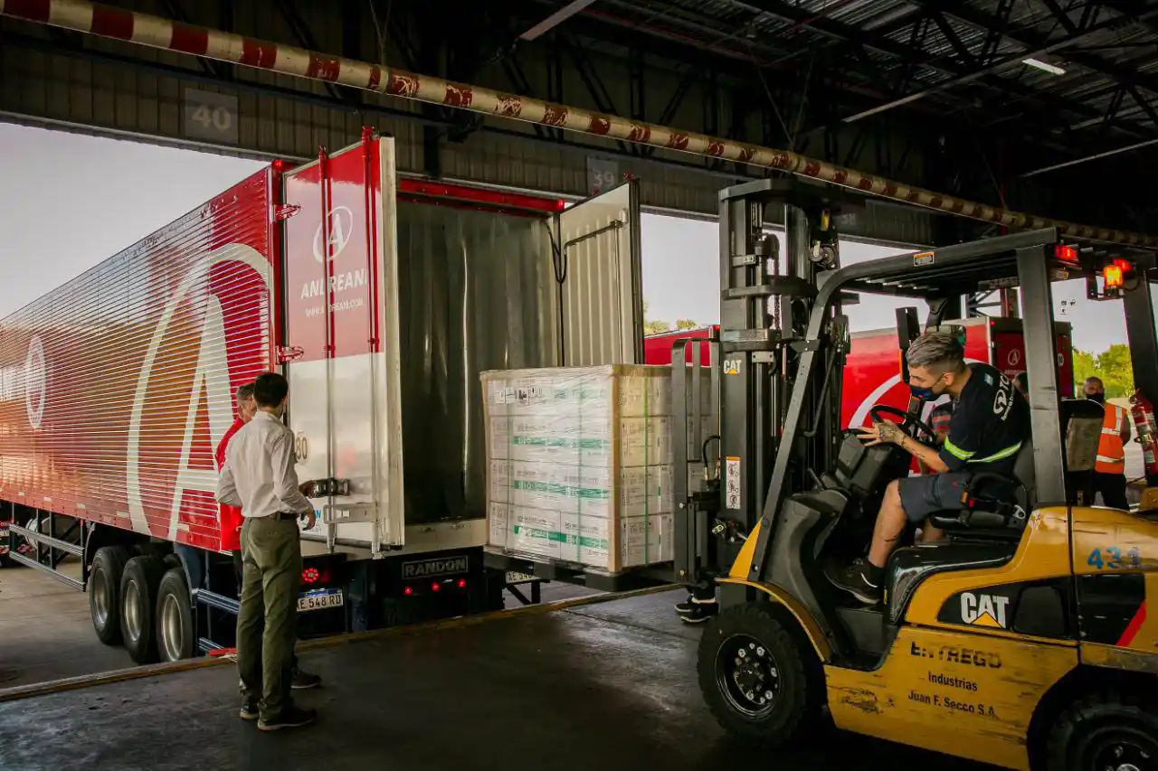 Llegaron desde China otras 96.000 dosis de la vacuna Sinopharm 