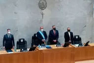 ¿Quiénes son las únicas dos personalidades citadas por Manzur en su discurso?