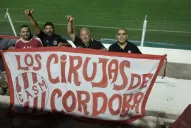 Pese a la derrota, el Santo contó con el aliento de sus hinchas