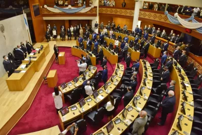 Votaciones en el recinto: Manzur se quedó con menos de un tercio de los legisladores