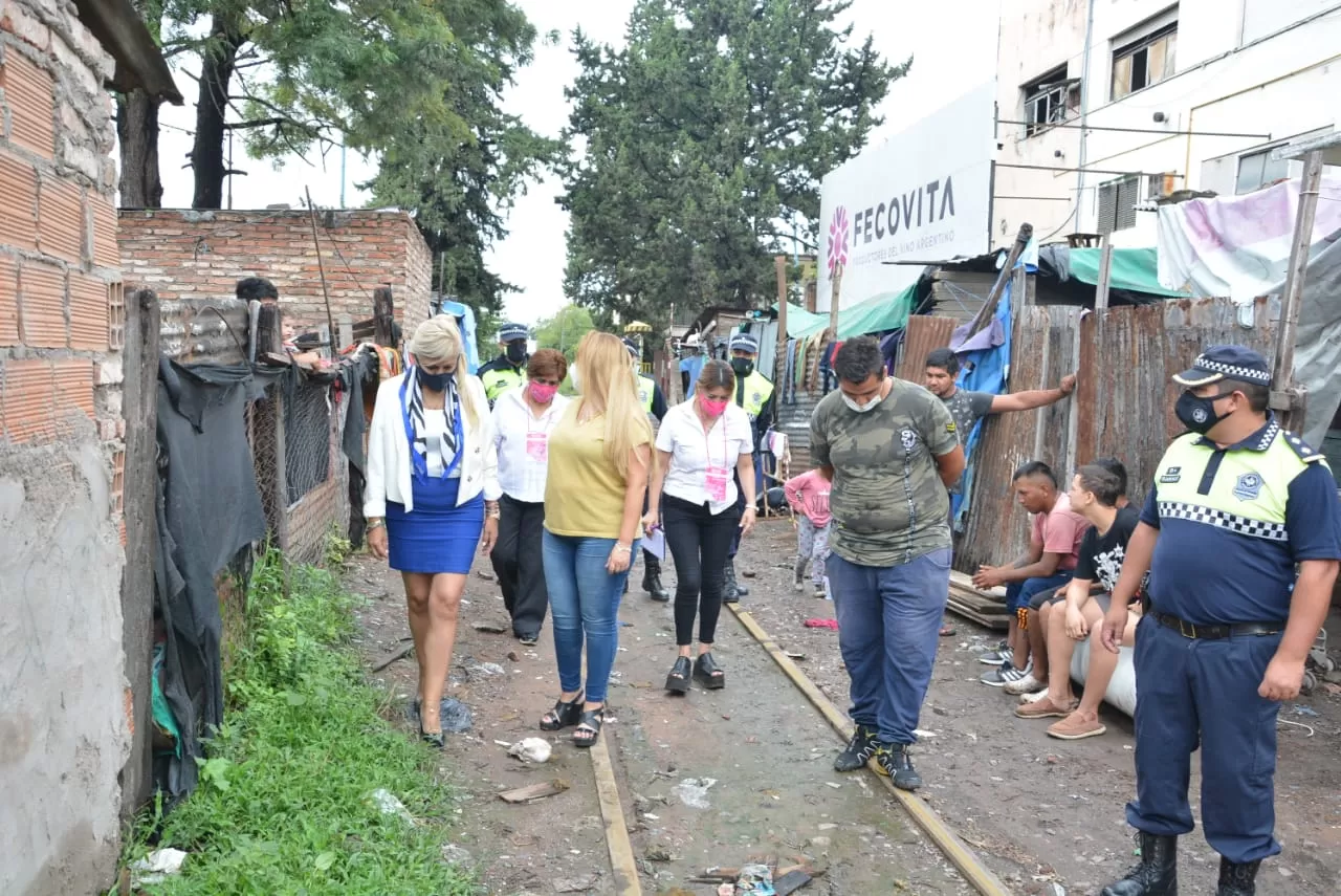 Funcionarios de Seguridad hablaron con vecinos de los barrios Juan XXIII, El Chivero y El Sifón