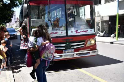 Se cumplió el primer turno sin ómnibus; a las 17 volverá a interrumpirse el servicio