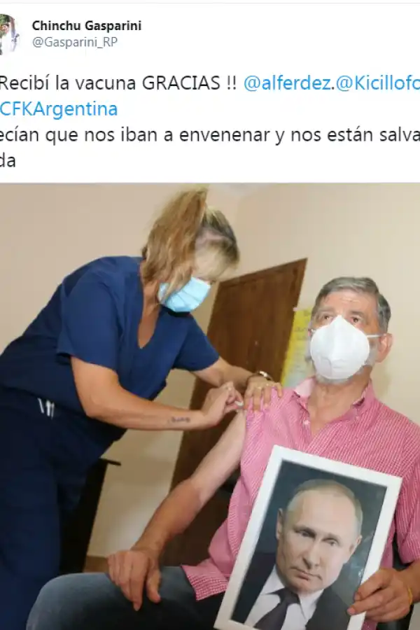 Un intendente bonaerense se vacunó con una imagen de Vladimir Putin