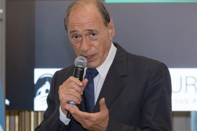 El gobierno de Alberto Fernández y Cristina Kirchner es débil”, dijo el exjuez Zaffaroni