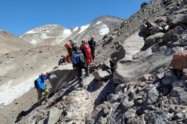 Recupraron el cuerpo del andinista que había fallecido en el volcán Ojo del Salado