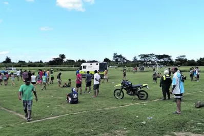 Cortaron la Perón porque no los dejaron jugar al fútbol