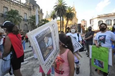 Manifestantes avalan a los vecinos del ex Diza
