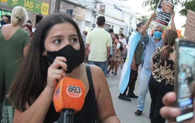 ANTES DE LA DETENCIÓN. González en la cobertura de la manifestación.  