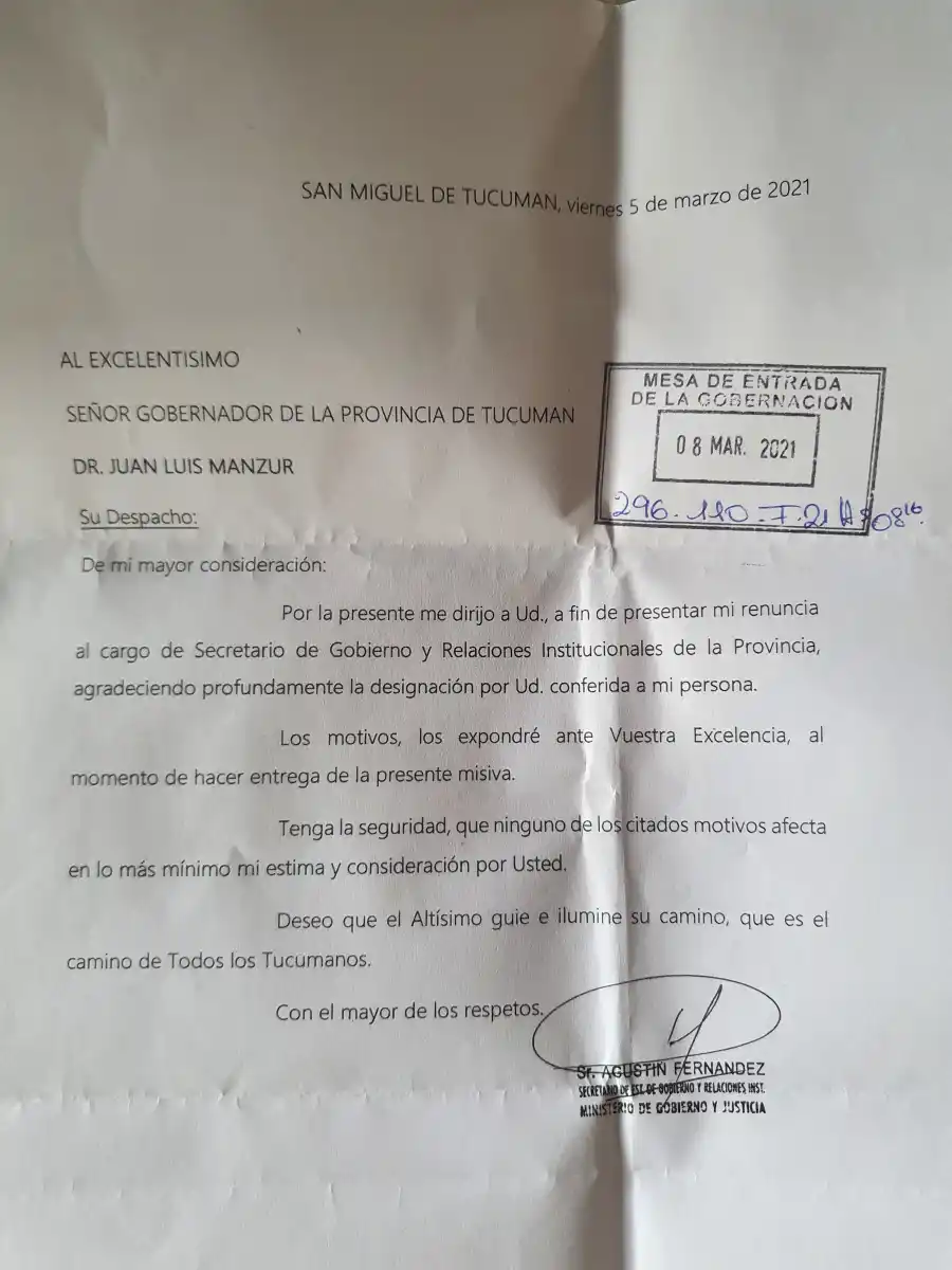 Tin Fernández niega haber sido echado por Manzur: presenté la renuncia, pero no fue aceptada
