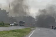 Con quema de cubiertas, cortan el tránsito en el acceso Norte 