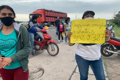 Cortan la ruta 9 para pedir mejoras en la 302 y 307