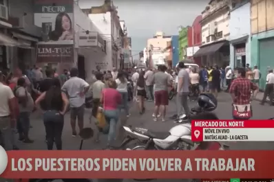 Los puesteros protestan en contra de un posible cierre del Mercado del Norte