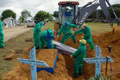 Preocupa la crisis sanitaria en Brasil, tras otro record de muertes diarias por covid-19