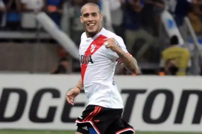 DUDA “MILLONARIA”. Jonatan Maidana tiene chances de jugar.