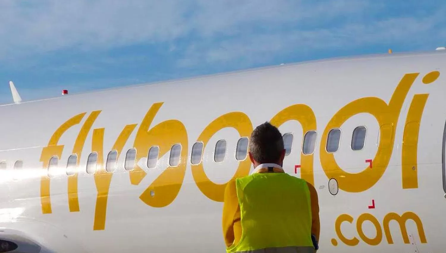 Flybondi comenzará a operar tres frecuencias semanales a Tucumán desde Aeroparque