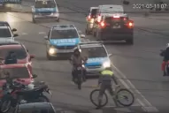 Video: la valiente maniobra de un bici-vigía bandeño para evitar la huida de un sospechoso