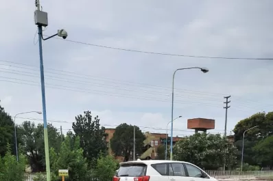 Peligro en Camino del Perú y Salas y Valdéz, en Yerba Buena