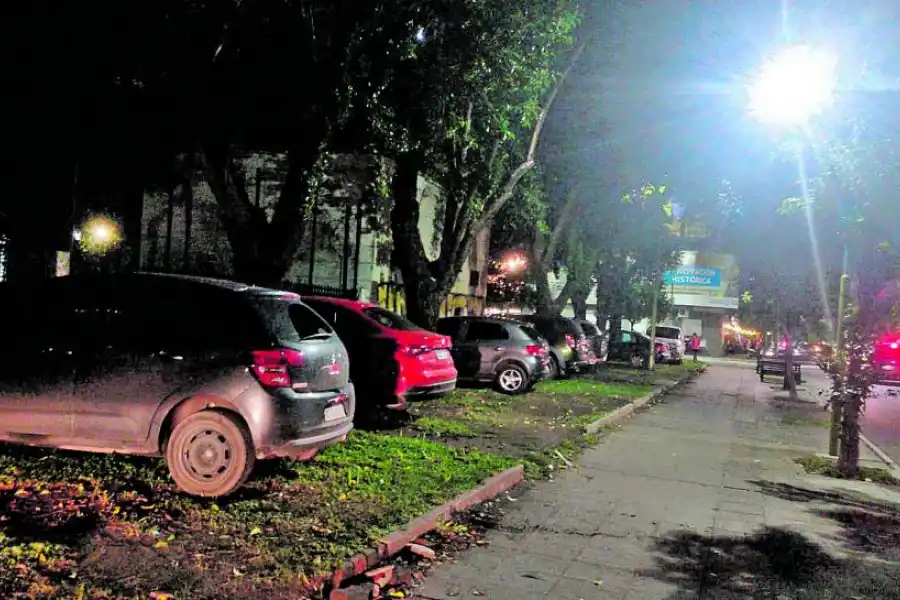 El cementerio es como patio de las viviendas en Mancopa