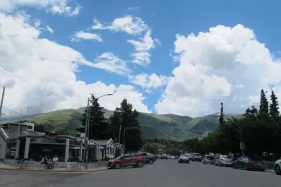 Feriado de Semana Santa: crecen las consultas por alojamiento en las villas tucumanas