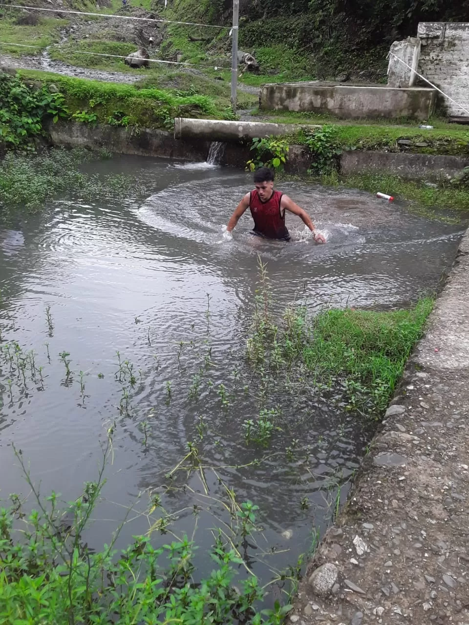 COMPLICADO. Una de las partes más difícil es superar los espejos de agua. 