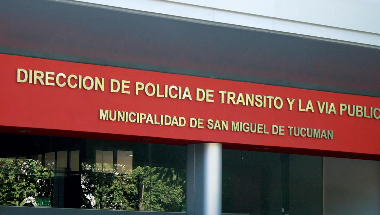 Dirección de Tránsito de la municipalidad.