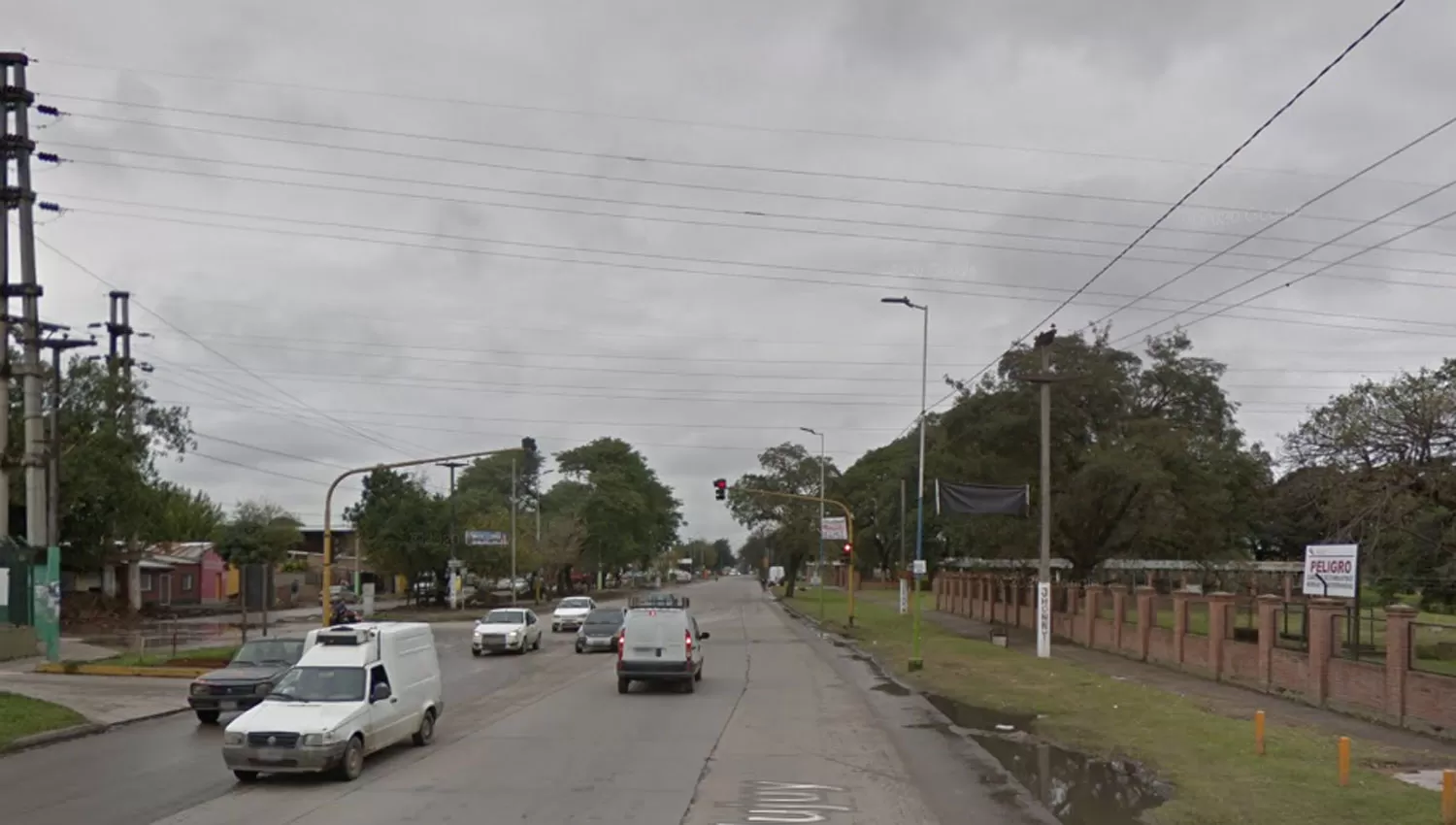 MUCHO TRÁNSITO. La avenida Jujuy es una de las arterias más transitadas en el acceso sur de la capital. 