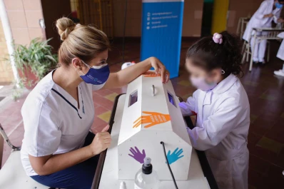 Buscan síntomas de covid-19 entre los alumnos de las escuelas tucumanas