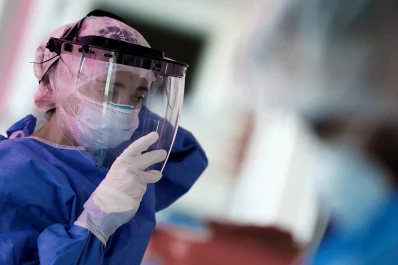 Coronavirus en Argentina: otras 202 personas murieron y 8.235 se contagiaron