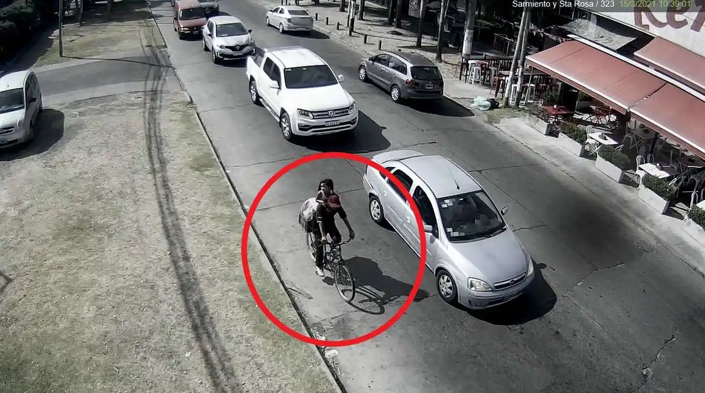 Desesperada búsqueda de Maia: difunden imágenes de la nena con su secuestrador