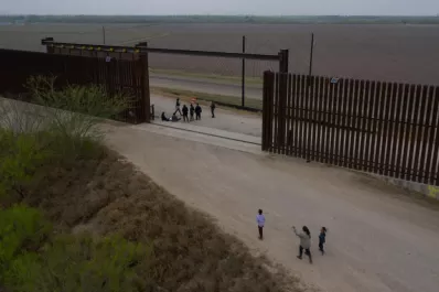 La nueva ola de migrantes calienta la frontera sur