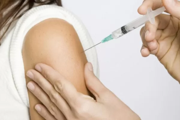 La Nación insta a las personas que integran grupos de riesgo a vacunarse con la antigripal