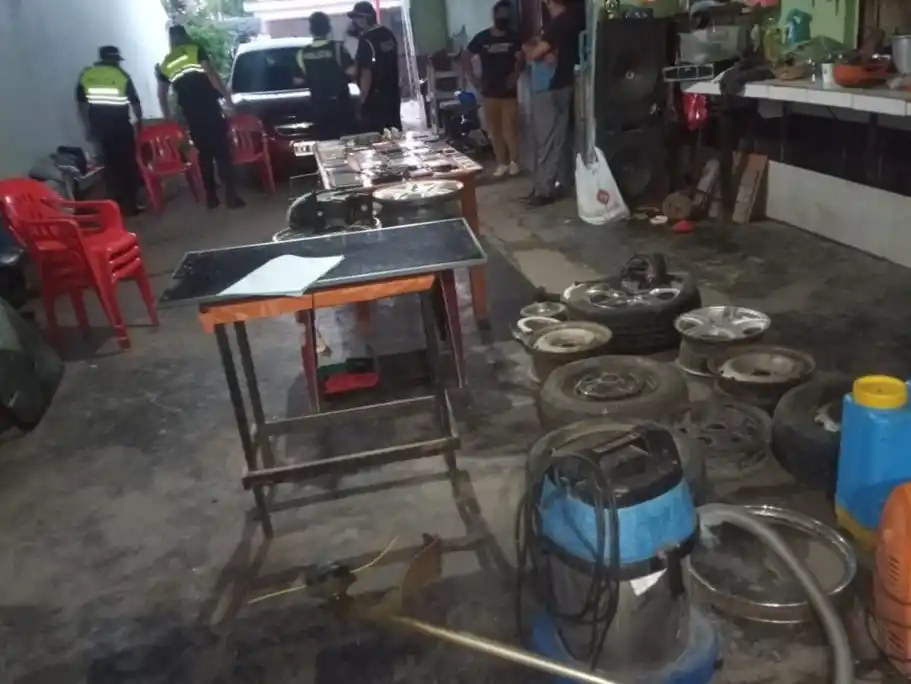 Bella Vista: secuestran más de 40 celulares, autopartes y grandes plantas de marihuana