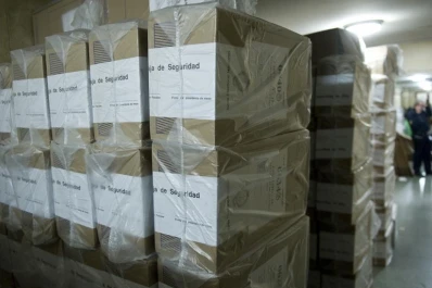 El Senado da dictamen a un proyecto que suspende la caducidad de los partidos políticos