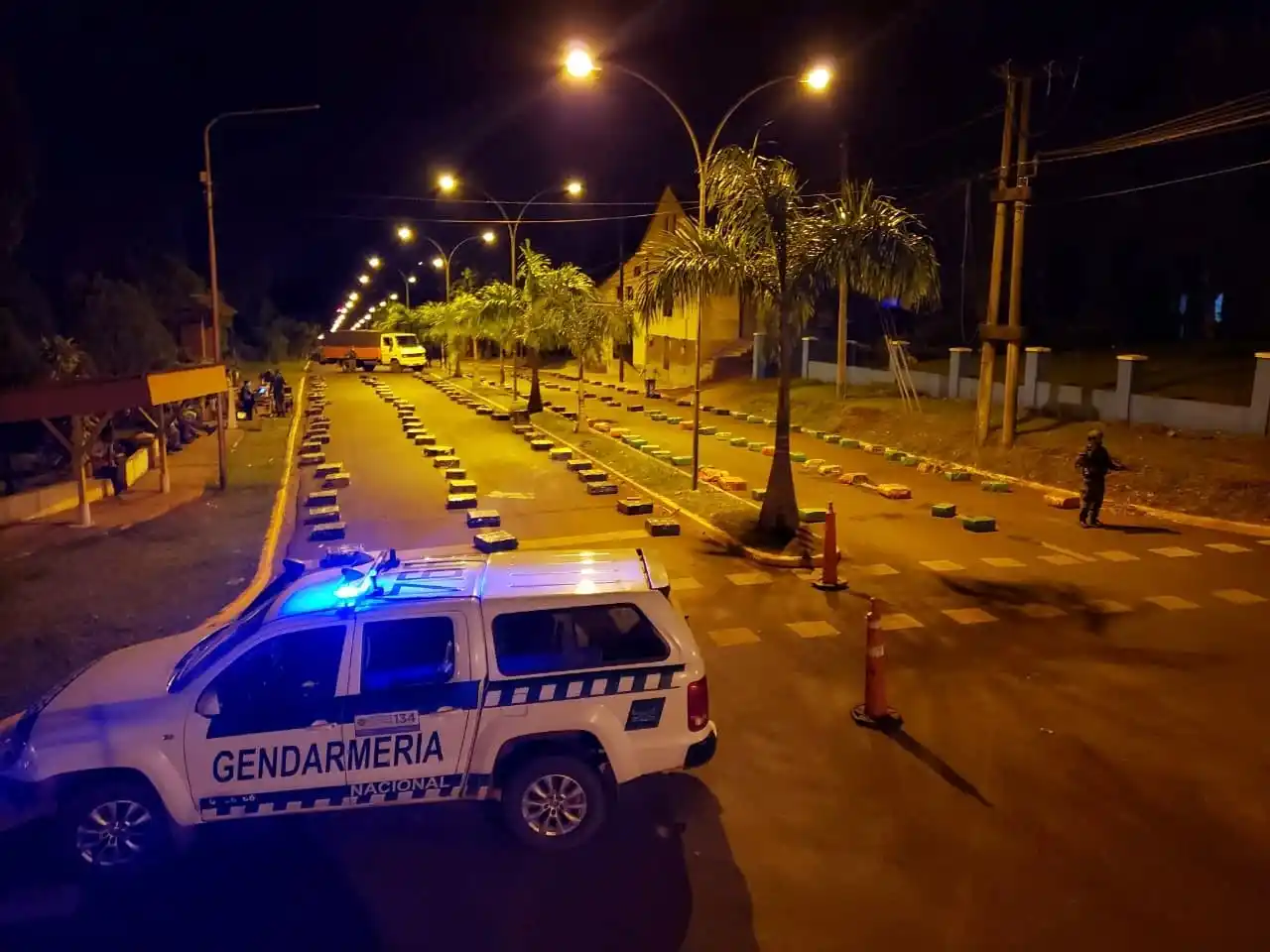 Con la ayuda de un perro antinarcóticos, Gendarmería secuestró más de 4.500 kilos de marihuana