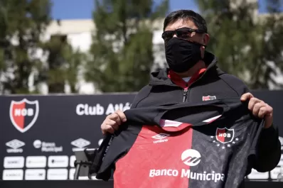 El “Mono” Burgos debuta en Newell’s