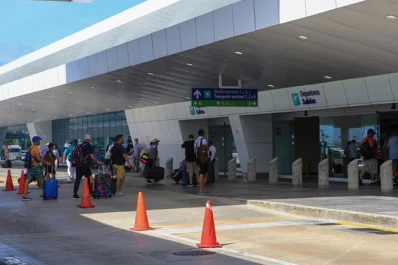 Están varados en Cancún 143 estudiantes argentinos, por posibles contagios de covid-19