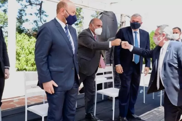 Catamarca: Manzur y otros gobernadores del Norte Grande se reúnen con el Presidente