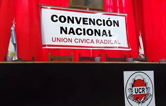 Fuerte rechazo de la Convención Nacional de la UCR contra una posible alianza con Bussi