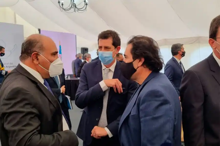 Interna en el PJ tucumano: Manzur llevó un invitado especial a Catamarca