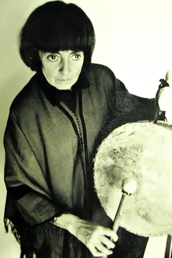 Dos rebeldes en un colegio de monjas:Leda Valladares y Elvira Orphée en el Huerto