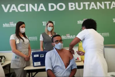 Brasil: el Gobierno liberó el uso inmediato de todas las vacunas contra la covid-19