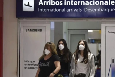 Así planea el Gobierno desalentar los viajes al exterior ante la segunda ola de contagios