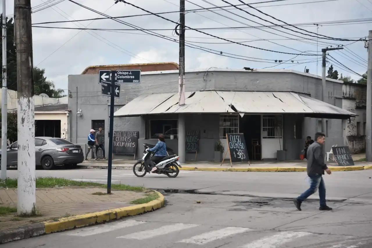 Ladrones desmantelaron su negocio, cerró y la solidaridad le permitió volver a abrir