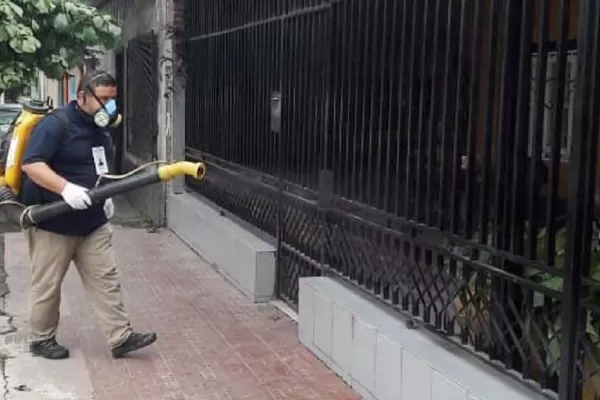 Realizaron un operativo de bloqueo por un caso sospechoso de dengue en San Cayetano