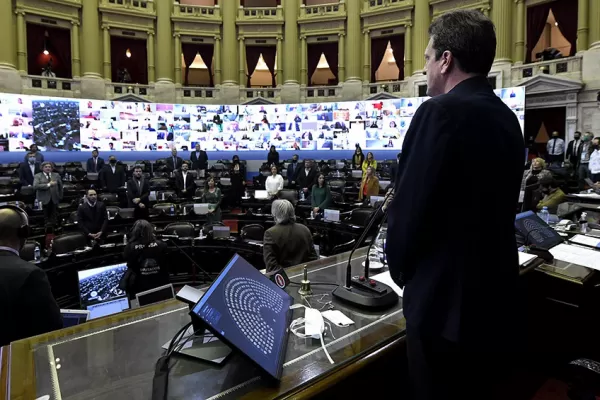 La sesión por los cambios en el impuesto a las Ganancias se extenderá hasta el domingo