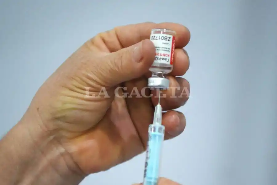 La campaña de vacunación contra la covid comenzó en diciembre. ARCHIVO LA GACETA / FOTO DE ANALÍA JARAMILLO