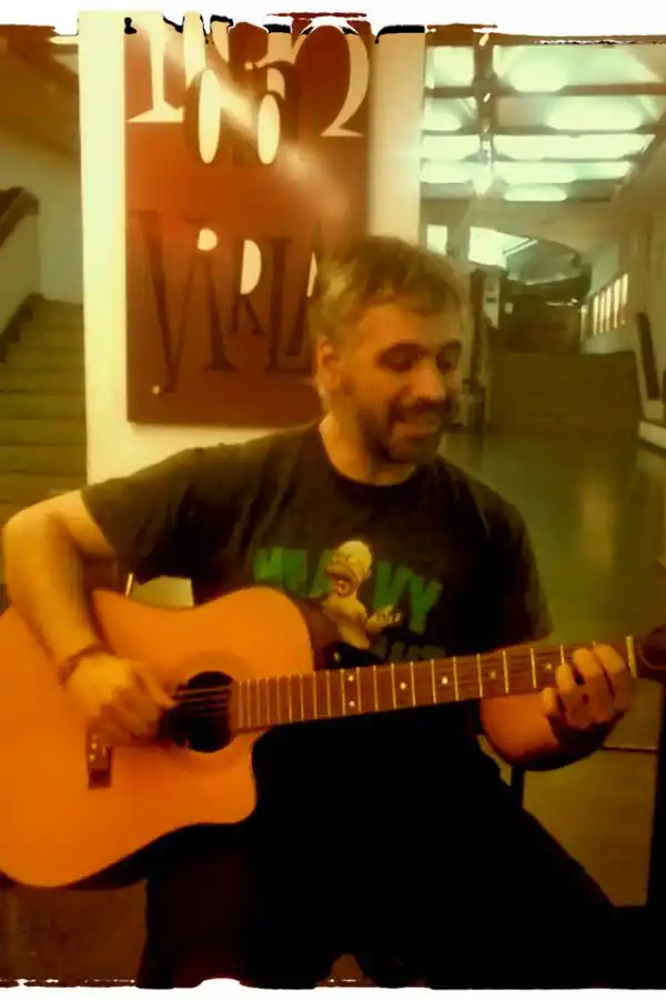 ANFITRIÓN. Carlos Andújar participa en la organización local.  