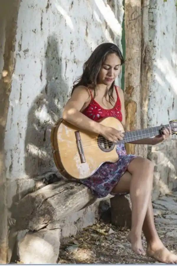 CANTO NORTEÑO. Eugenia Mur aporta la cultura e identidad jujeña. 